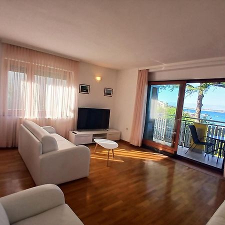 Apartments Villa Eden プレコ エクステリア 写真