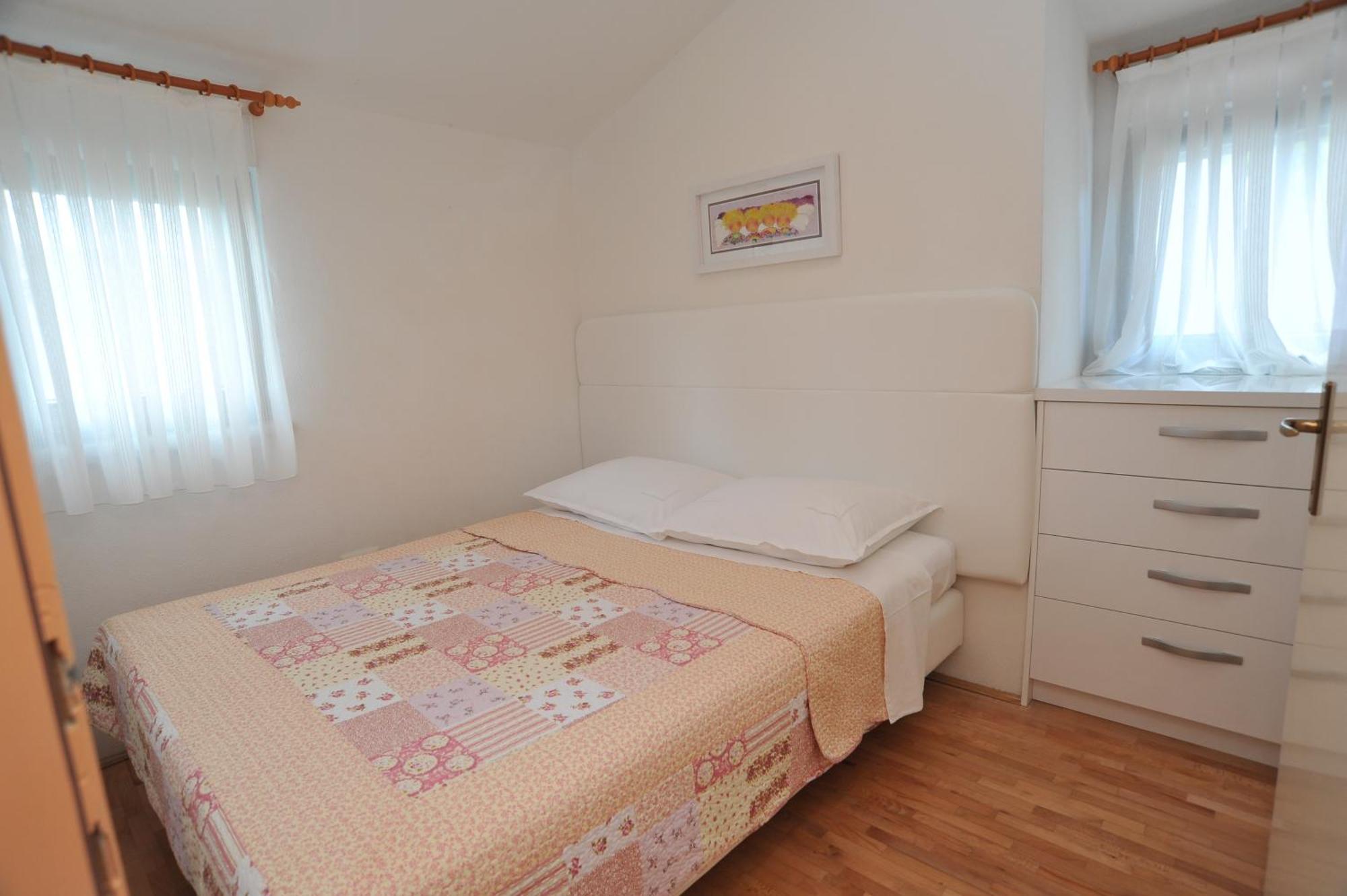 Apartments Villa Eden プレコ 部屋 写真